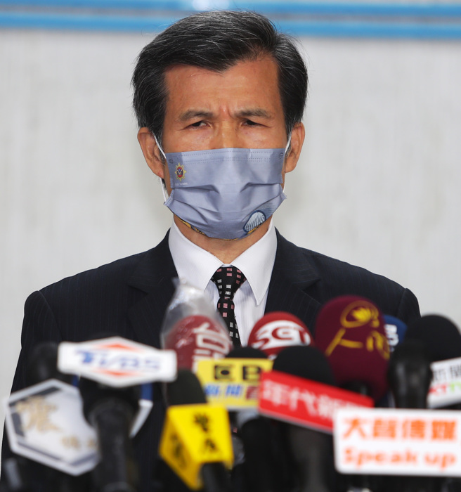 111年第四次全國同步掃黑、肅槍行動成果記者會21日舉行，刑事警察局長李西河出席並說明案情。(季志翔攝)