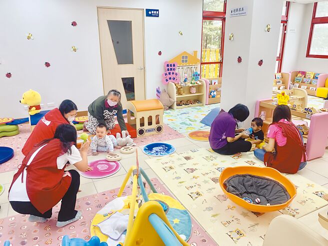 南投縣兒童少年福利館，附設全縣第1所公辦民營托嬰中心。（廖志晃攝）