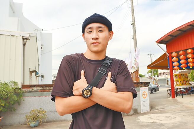 「筑梦者」舞团指导老师杨竣翔。（吕妍庭摄）