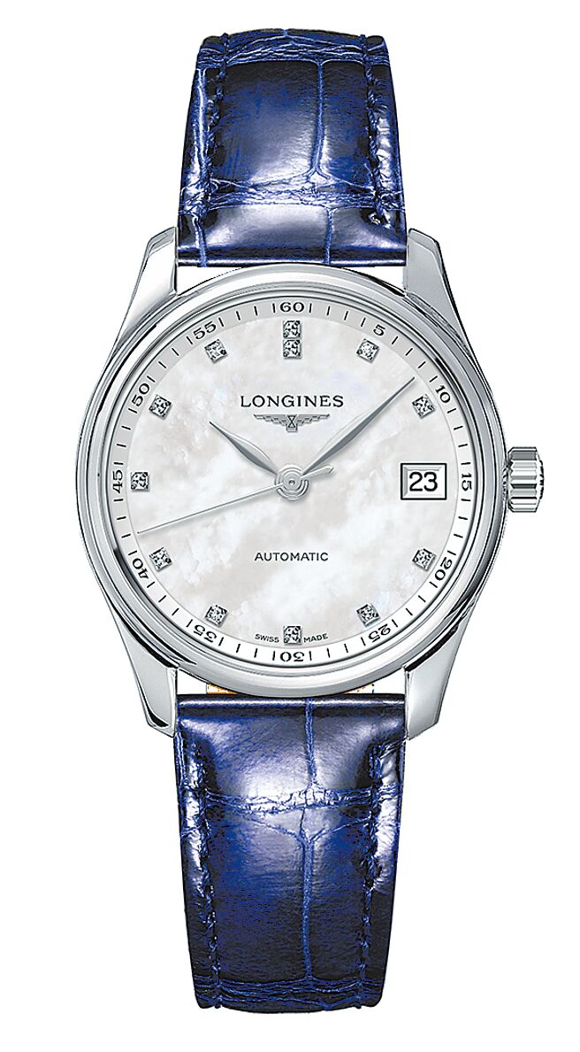 浪琴表Master巨擘系列白色珍珠母贝面盘蓝色皮革表带女表，7万9900元（Longines提供）