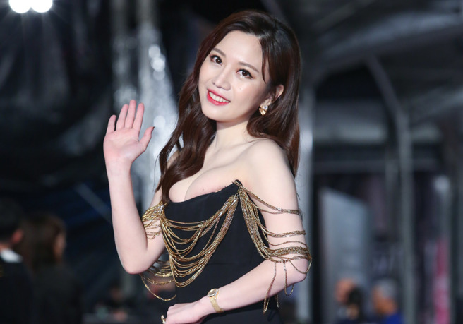 蔡尚桦因为汹涌的上围，意外成为讨论焦点。（图／陈俊吉）