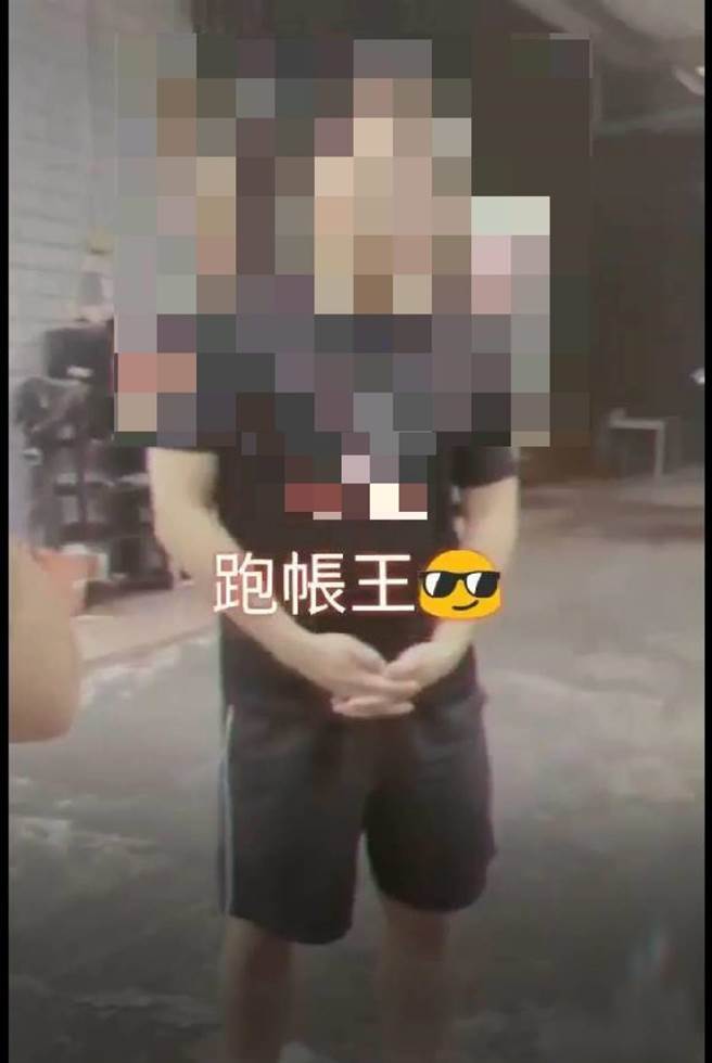 暴力集团成员除了向被害人暴力讨债，并在网路甚至广告车，宣传公布被害人长相，嘲讽「跑帐王」。（台中市警察局提供／张妍溱台中传真）