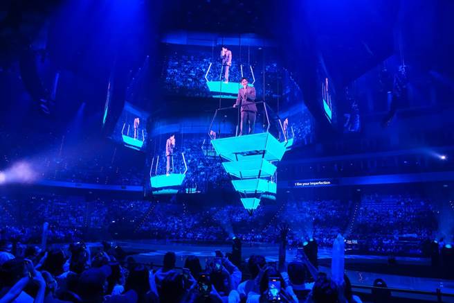 周兴哲今晚在小巨蛋开唱，与粉丝近距离互动。（星空飞腾提供）