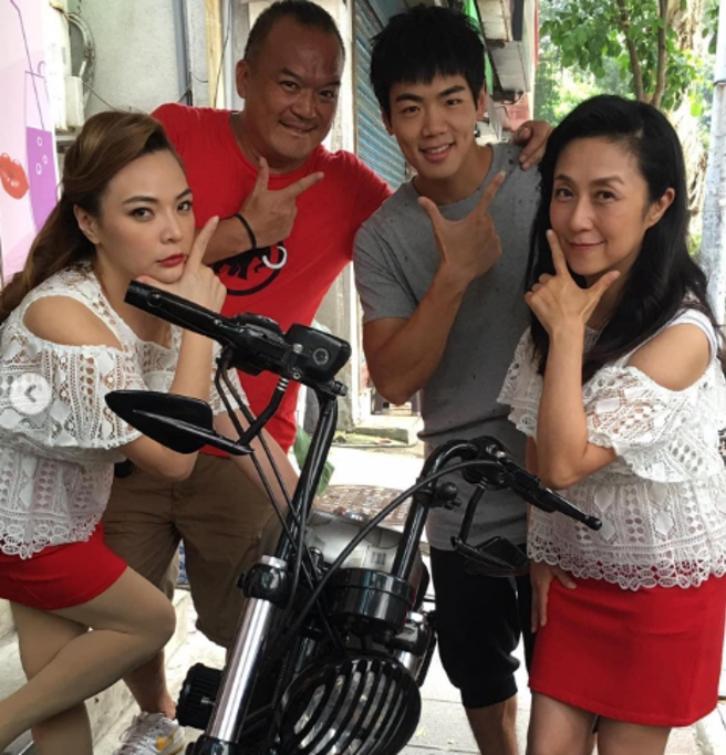 小甜甜在文中晒出与明金成的合照。（图／翻摄自小甜甜IG@riva0913）