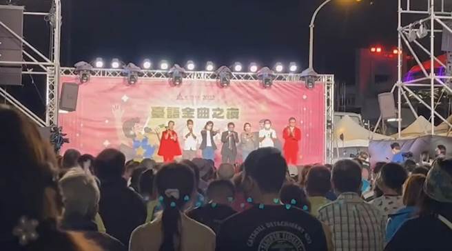新竹市政府昨晚舉辦「2022台語金曲之夜」活動，卻讓已經請辭副市長職務、投入選戰的民進黨新竹市長候選人沈慧虹上台，藍白陣營皆齊轟市府行政不中立。（高虹安團隊提供／王惠慧新竹傳真）