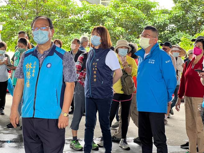 在地國民黨立委林德福、議員連斐璠團隊、議員陳鴻源也都到場共襄盛舉。（李奇叡攝）