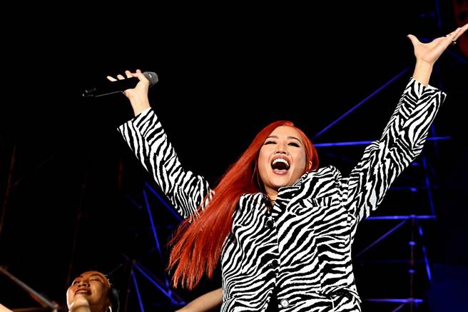 PASIWALI音乐节在台东森林公园举行，A-Lin压轴嗨翻全场。（庄哲权摄）