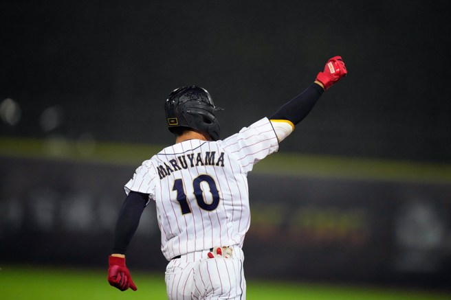 U23日本队丸山状史在冠军战敲出3分炮。（中华棒协提供）