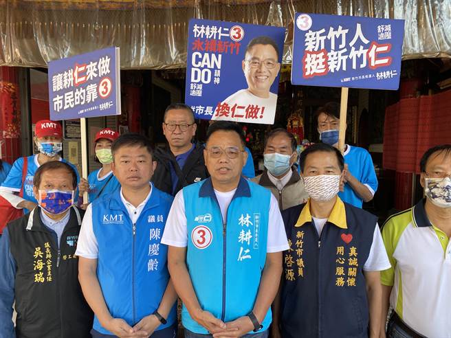 林耕仁（中）今天指出，資策會如果不對高虹安提告，怎能透過法律途徑提出高虹安要的「領薪資證據」。（林耕仁提供／陳育賢新竹傳真）