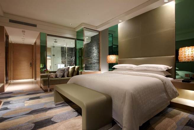 豐邑集團旗下品牌─新竹喜來登、台中Moxy、台中逢甲商旅推出聯合住宿券，每張只要2300元。（新竹喜來登提供／羅浚濱新竹傳真）