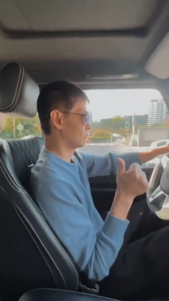 已消失3个月的林志颖，疑似又可重新驾车上路。(图／微博)