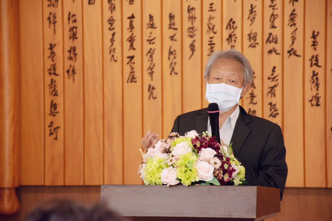 南华大学艺术与设计学院院长兼视觉艺术与设计学系主任叶宗和致词。(照片/南华大学提供)
