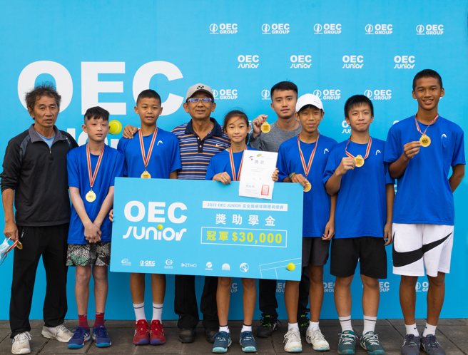 至善国中A队勇夺OEC JUNIOR杯全国网球团体锦标赛国中组团体赛冠军。（海硕整合行销提供）