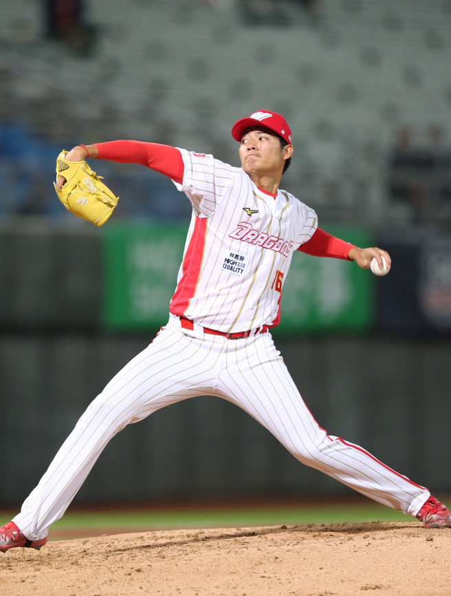 味全龙王维中。（陈怡诚摄）