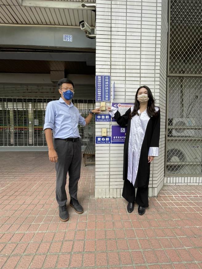 張嘉哲呼籲「不希望正義總在選後」，決定提出告訴。（楊靜茹攝）