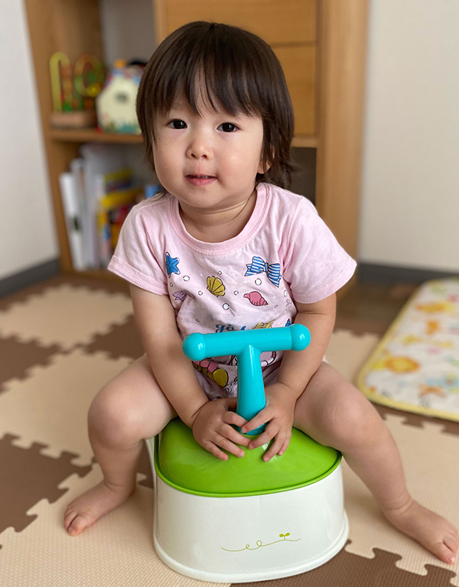 和尿布說掰掰？出現這8大跡象說明孩子做好準備了。（圖/ 嬰兒與母親提供）