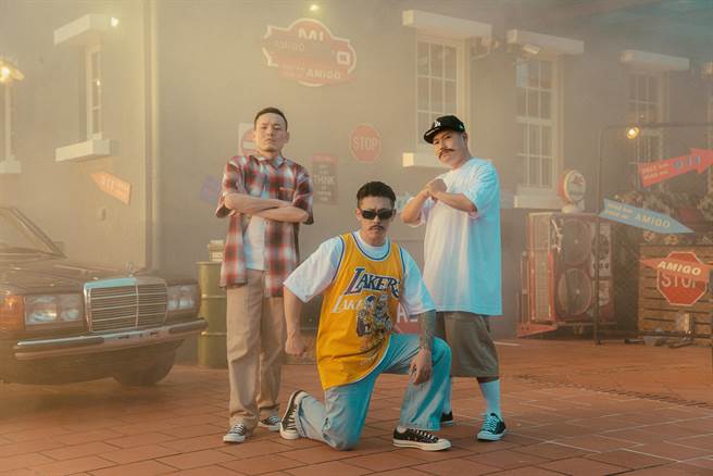 玖壹壹推出新歌〈AMIGO〉MV。（混血儿娱乐提供）