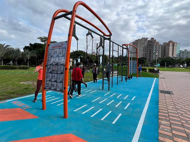 新北市永和區仁愛公園「保安城堡」今日下午3時正式啟用。（李奇叡攝）