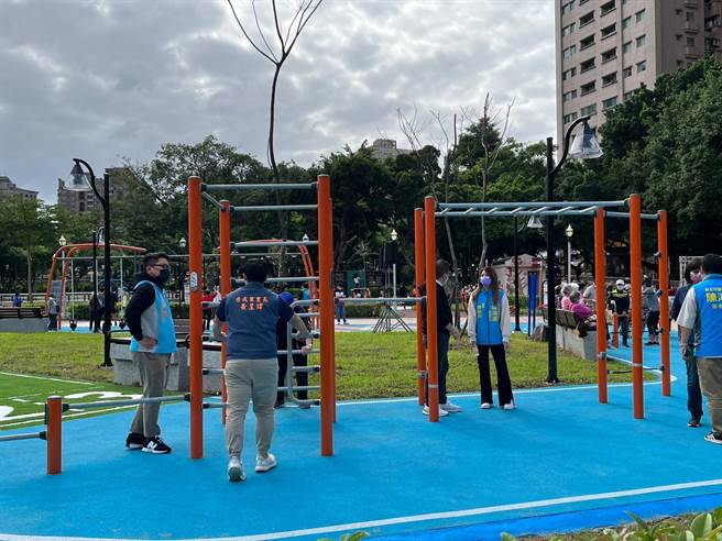 新北市永和區仁愛公園「保安城堡」今日下午3時正式啟用。（李奇叡攝）