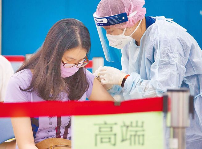 高端承认疫苗二期临床试验有陆资经手，但强调专案执行具完全独立性。（本报资料照片）