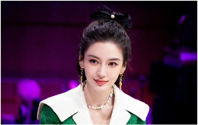 Angelababy在節目上坦言：「單身久了害怕新戀情。」（圖／微博@楊穎工作室）