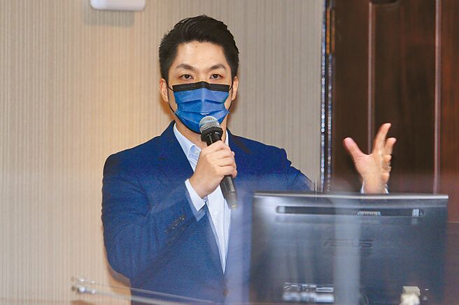 台北市长选情「三脚督」胶着，中广公司24日公布委托盖洛普进行民调结果，在支持度上，国民党候选人蒋万安以29.67％大幅领先。（黄世麒摄）