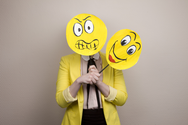 牡羊座、水瓶座、巨蟹座把喜怒哀乐全写在脸上，让人想不注意到都难。（示意图／Shutterstock）