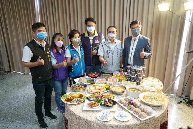 年年訂桌秒殺的鹿溪宴也即將登場，今年席開100桌，19道菜色蘊藏鹿港故事。（鹿港鎮公所提供／吳敏菁彰化傳真）