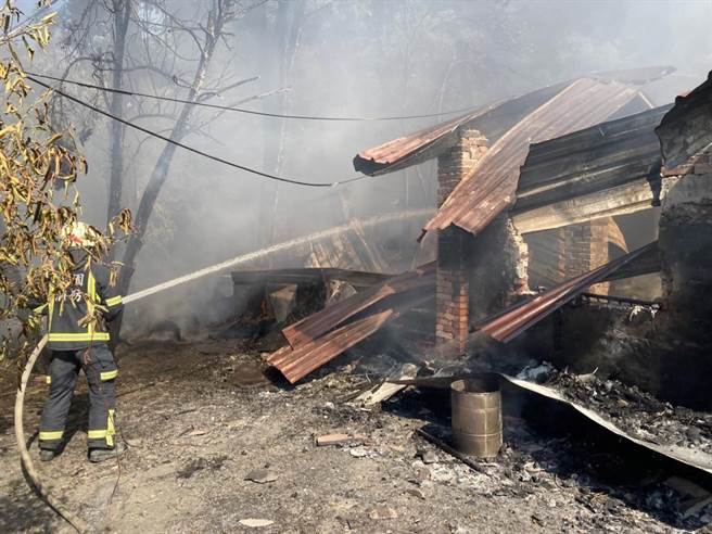 桃园大溪区姜母岛中午传出火警。(消防局提供／吕筱蝉桃园传真)