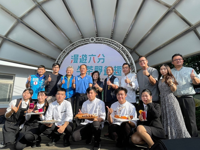 弘光科技大學利用地方輔導團隊構思「風土餐桌」的行動，由他及系上助理教授賴可謙，盤點外埔食材及活動企劃，再結合餐旅系師生的專業共同推動食農教育。(照片/弘光科大提供)