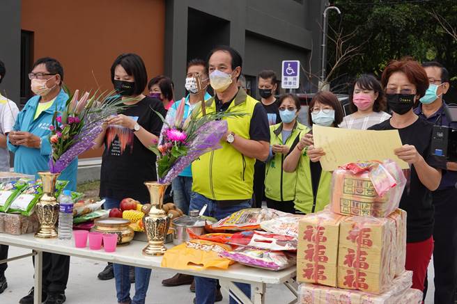 台東縣卑南鄉朝安生命紀念園區新建福安館26日落成。（蔡旻妤攝）