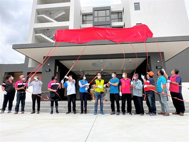 台東縣卑南鄉朝安生命紀念園區新建福安館26日落成。（蔡旻妤攝）