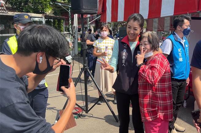许淑华强调，未来若当选南投县长，将要求中央释出部分管理权责，让地方政府实质协助中兴新村发展。（杨静茹摄）