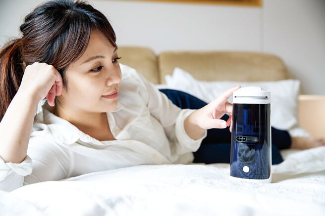 Purus air i智慧随身清净机。图／Purus提供