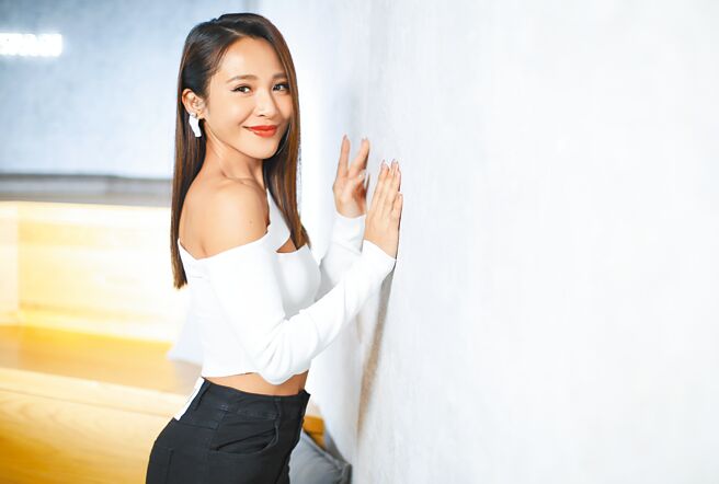 梁文音飲食控制和健身雙管齊下，練出好身材。（陳俊吉攝）