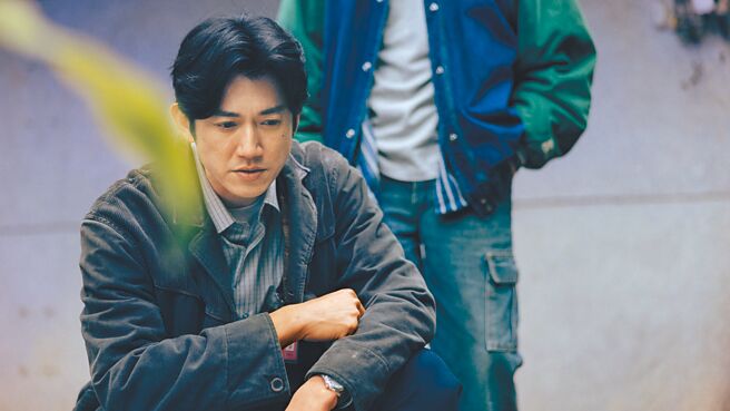 吳慷仁在《模仿犯》飾演檢察官。（Netflix提供）