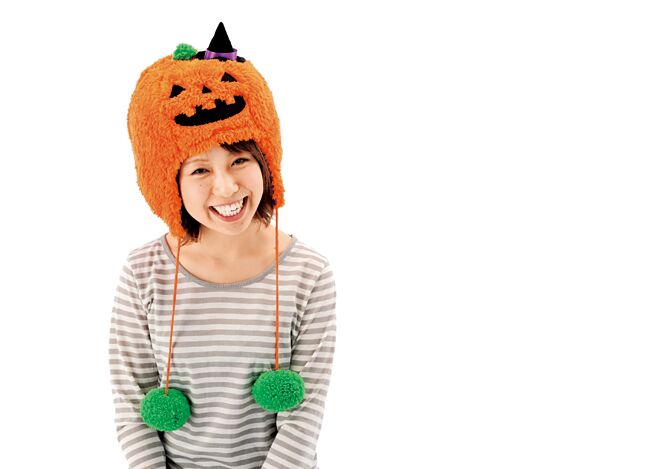 台隆手创馆的万圣南瓜毛毛帽，最符合万圣节主题，限店贩售，售价680元，特价204元。（台隆手创馆提供）