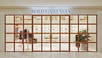 Bottega Veneta A9店暖白迎客