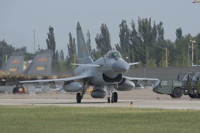 今年初巴基斯坦官方放出将购买歼-10C的消息后，就传闻苏丹可能向中国购买战机，除了歼-10C之外，中巴合作的JF-17枭龙也是选项之一。（图／中国军网）