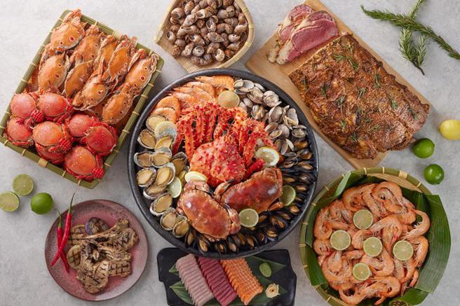 （台北寒舍艾美酒店「双11」推出「探索厨房四人假日午晚餐券」，原价8,316元，特惠价7,205元，约87折。图／寒舍集团提供）