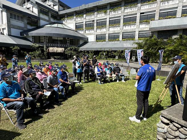 台东市长候选人陈铭风27日上午举办台东市原住民復振文化政见说明会。（蔡旻妤摄）