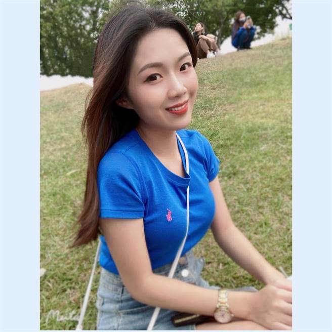 今年才23岁江品蓉，外型亮眼，强调自己是遭恐怖邻居骚扰。（翻摄江品蓉脸书／吴建辉彰化传真）