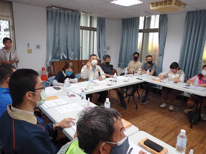 花莲林管处邀地方乡亲公听座谈，古蹟房舍修復，也採纳地方意见。（花莲林管处提供／王志伟花莲传真）