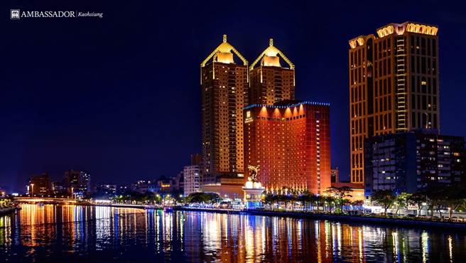 高雄爱河畔地标高雄国宾大饭店经营41年，原地将改建为豪宅，业者今（27）日正式宣布，将于明年1月31日完美落幕。（柯宗纬翻摄）