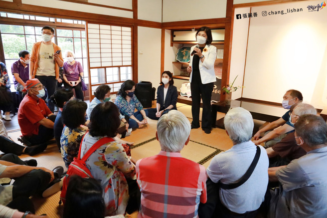 张丽善日前和近百位艺文界人士齐聚一堂，针对云林艺文路未来如何发展进行深度对谈。(取自张丽善脸书)