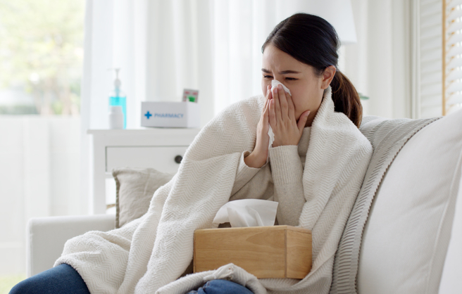 中央疫情指挥中心宣布11月7日开始，确诊接触者居家隔离一律改成「0+7自主防疫」。（示意图／shutterstock）