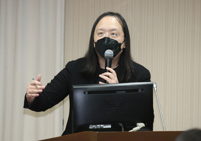 数位发展部部长唐凤27日在立法院备询。（姚志平摄）