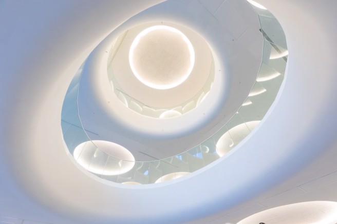 4到6楼通透的的中庭设计，未来也将成为可以悬挂艺术作品的立体展示区。（图/基隆市政府文化局提供）