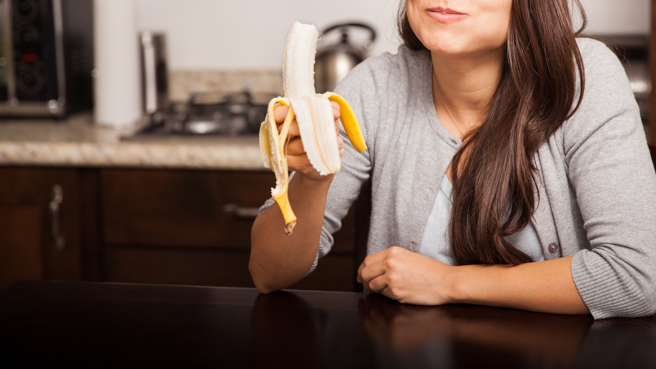 营养师高敏敏表示，香蕉会因为熟度而改变热量及营养价值，建议糖尿病患者或肾臟病患者，最好控制香蕉摄取量。（图／示意图，达志影像）