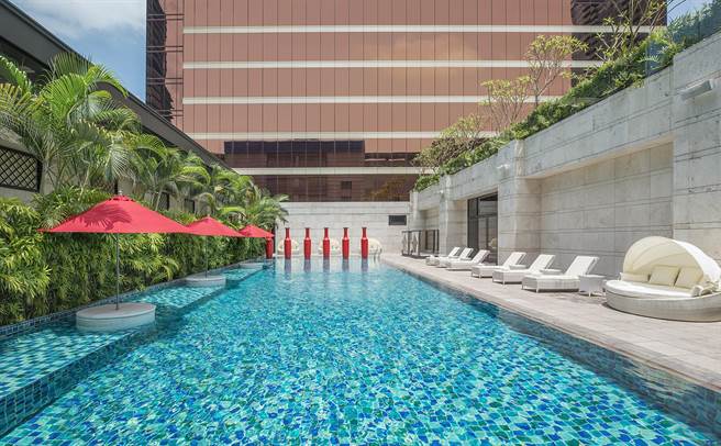 台中林酒店泳池。（林酒店提供）